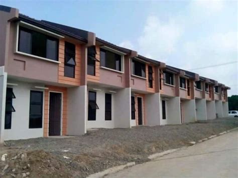 House and Lot in Deca Homes Marilao with clean title .